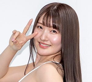 原つむぎが初挑戦!アクリル板越しのキス「臨場感あるダイナミックなシーン」
