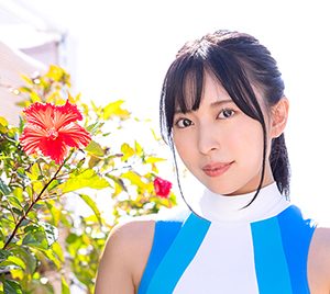 新人グラビアアイドル夏崎りか、真っ白な砂浜で大はしゃぎ!イメージDVDデビュー