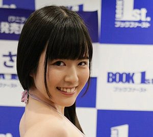 グラビアアイドル東雲うみ、写真集発売イベントにファン殺到!2~3時間待ちの行列も