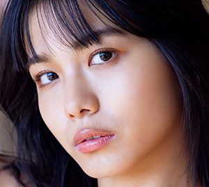朝日ななみ、週プレ登場!均整のとれた美スタイル披露