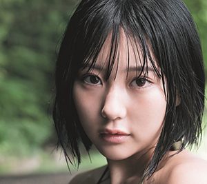 HKT48田中美久、表紙&巻頭グラビアを飾る!古民家や川でロケを敢行