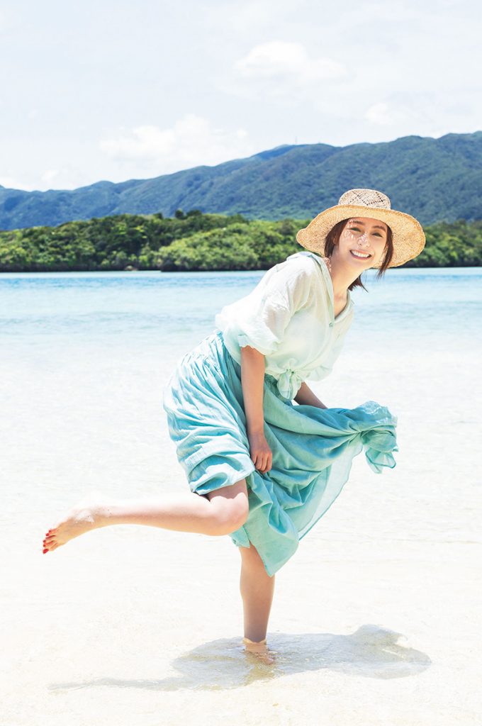 「週刊プレイボーイ39&40号」に登場している宇垣美里