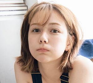 村重杏奈「人生で一番脱いじゃいました!」新グラビアマガジン発売決定