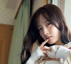 #よーよーよー・由良ゆら、透明感あふれるフレッシュ美ボディー披露