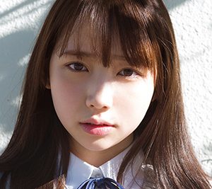 2023年注目のグラビアアイドル新田りお、イメージDVDデビュー!キュートな笑顔と抜群のスタイルを披露
