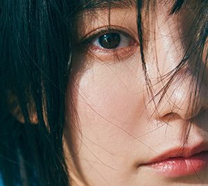 “ドンブラザーズ”でも注目の新田桃子「週プレ」表紙&巻頭グラビアを飾る