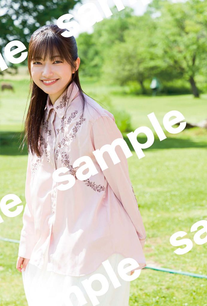 「櫻坂46大園玲1st写真集 半分光、半分影」セブンネット限定特典ポストカード