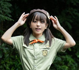 グラビアアイドル佐々木ちょこ、愛らしい表情&キュートなスタイルで魅せる初DVD