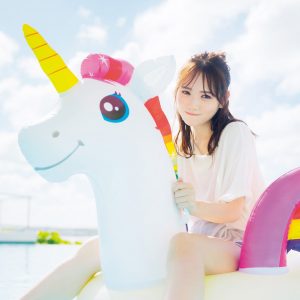 乃木坂46田村真佑1st写真集より裏表紙&秋元康氏帯コメ解禁