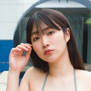 「ミスマガジン2022」“Wグランプリ”受賞の瑚々、1st写真集発売決定!人生初海外で王道ビキニから初ランジェリー姿まで披露
