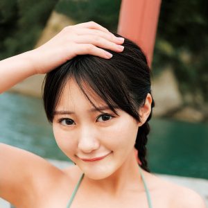 見惚れてしまうグラビア特集!田中美久『週刊少年マガジン』表紙&巻頭を飾る