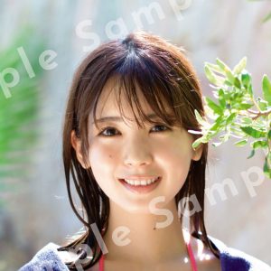 乃木坂46筒井あやめ、ピンクの水着姿から黒のビキニショットまで…特典ポスター&ポストカード全20種一挙解禁