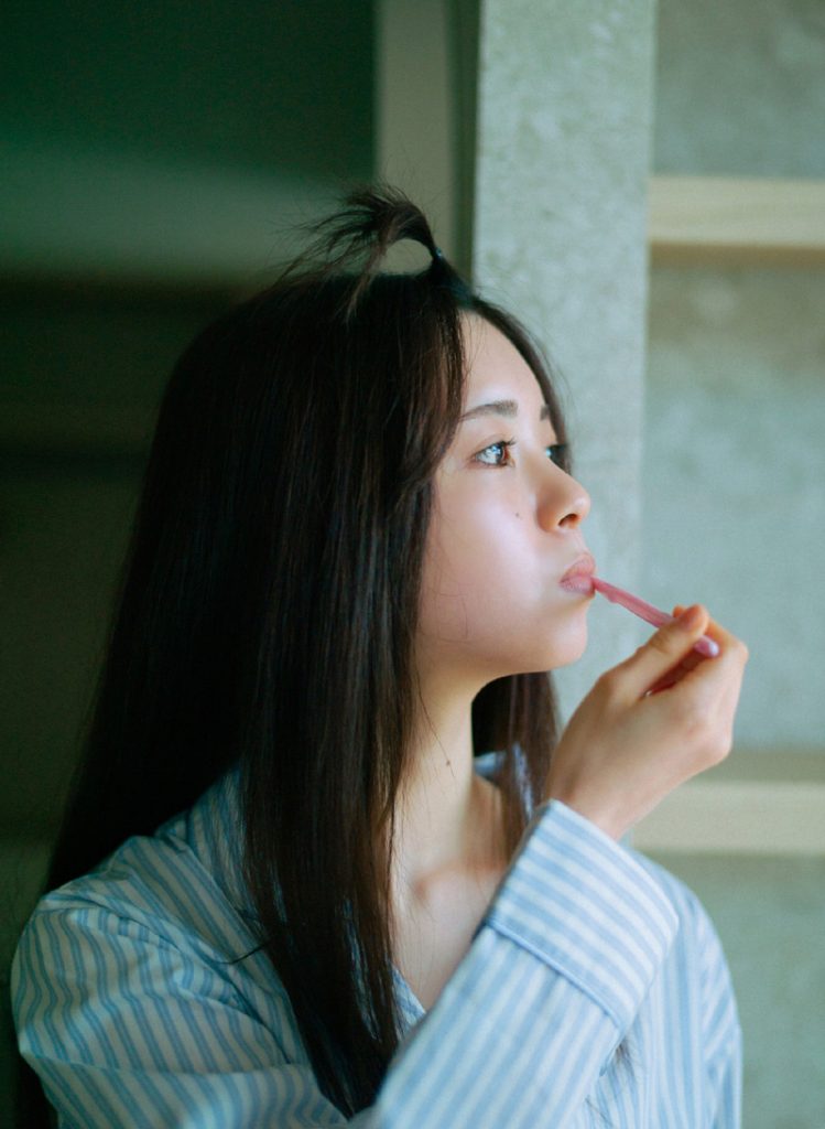 乃木坂46筒井あやめ1st写真集『感情の隙間』