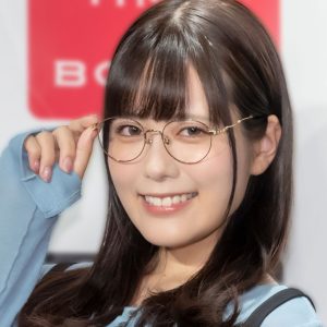東雲うみ、はち切れそうな“コワかわ最強ヒロイン”ビキニ姿を披露「再現度が高くて素晴らしい」「金髪も似合っててステキ」