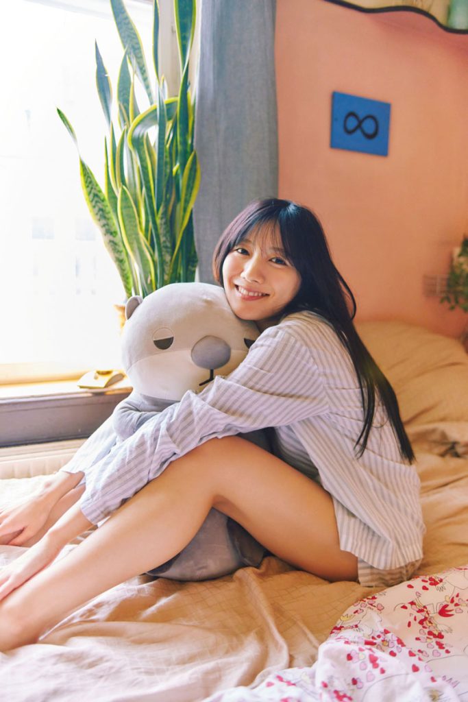 日向坂46・河田陽菜2nd写真集『テイクオフ』より