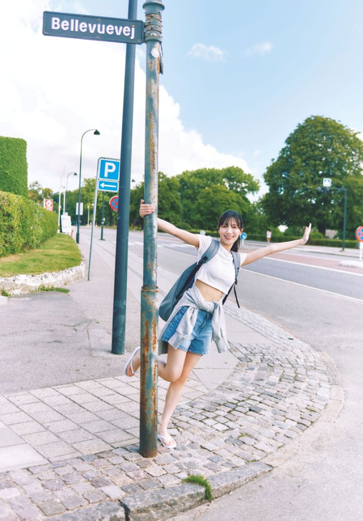 日向坂46・河田陽菜2nd写真集『テイクオフ』通常版裏表紙