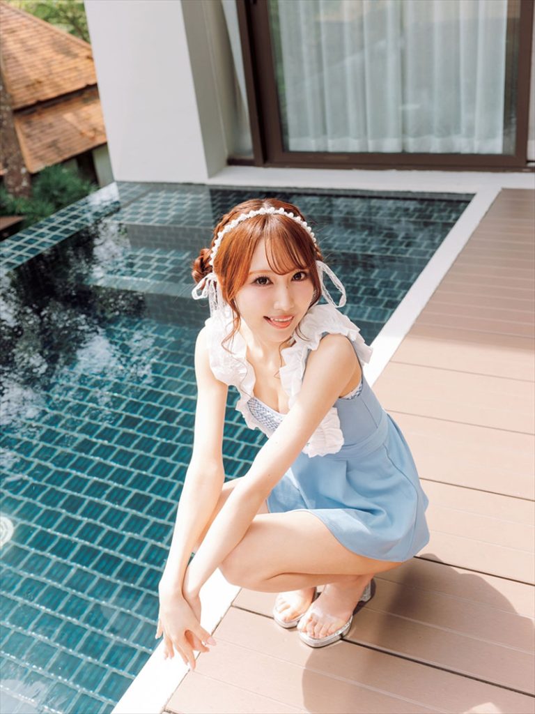 SKE48・野村実代1st写真集『美しい方程式』より重版記念公開カット