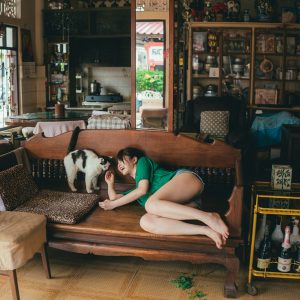 『王様のブランチ』リポーター冴木柚葉1st写真集“重版”決定 新規カットが公開に